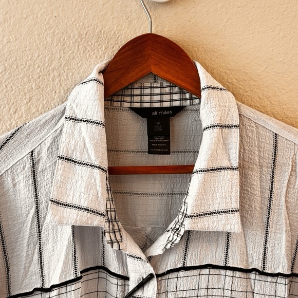 Ali Miles Abstract Graphic Tunic Top 2X Lagenlook Art to Wear Roll Tab Sleeve - Picture 6 of 9